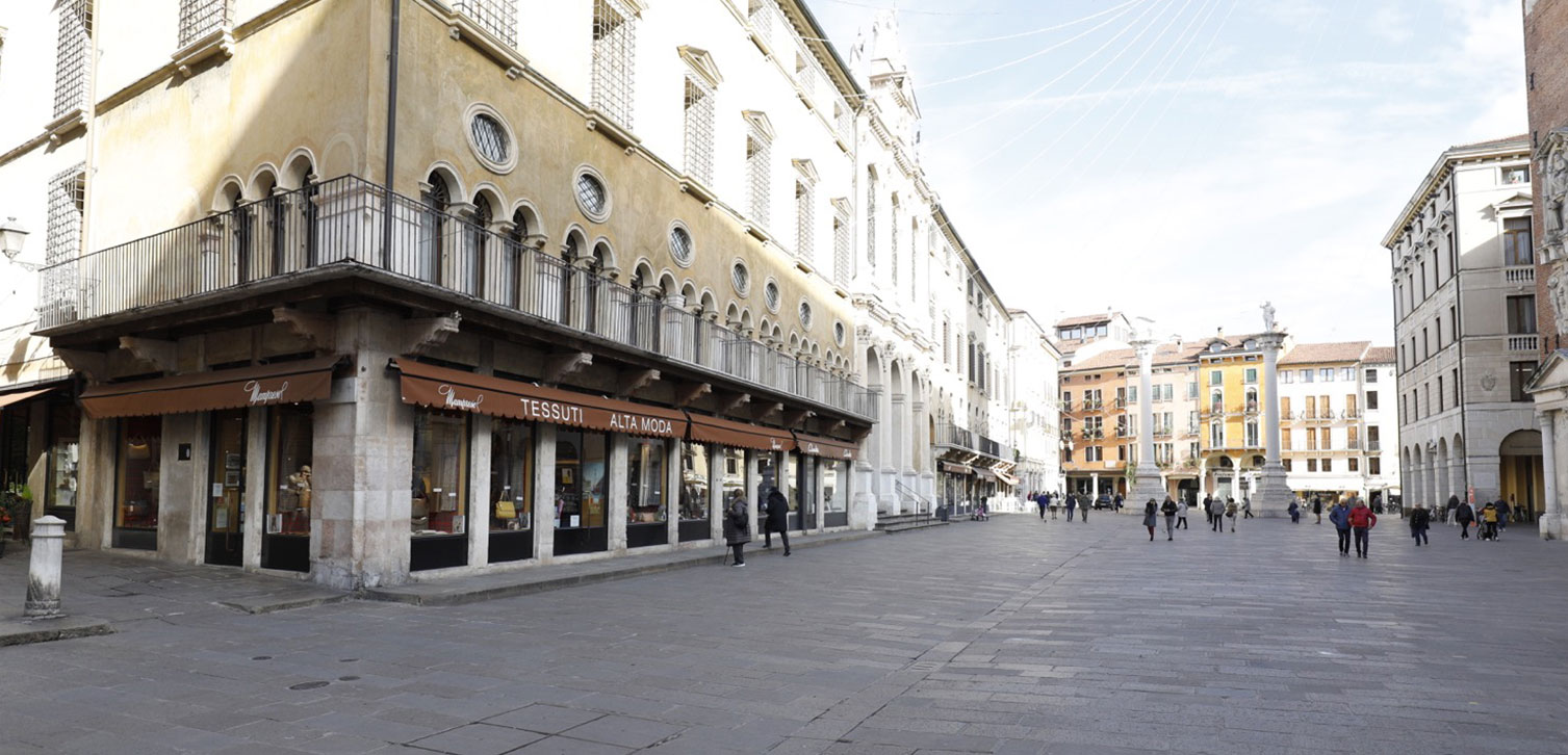 piazza-dei-signori-mampreso-esterno-1